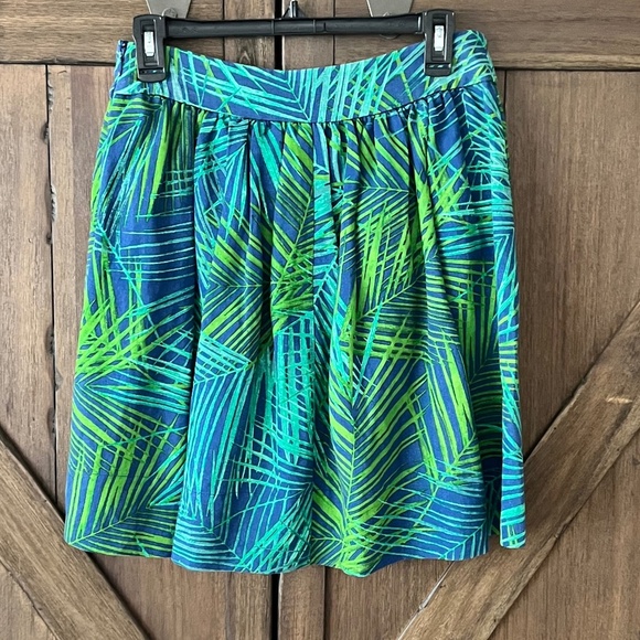 Banana Republic Tropical Leaves Linen Blend Mini Skirt Mythic Blue Size 4 EUC - Picture 3 of 8